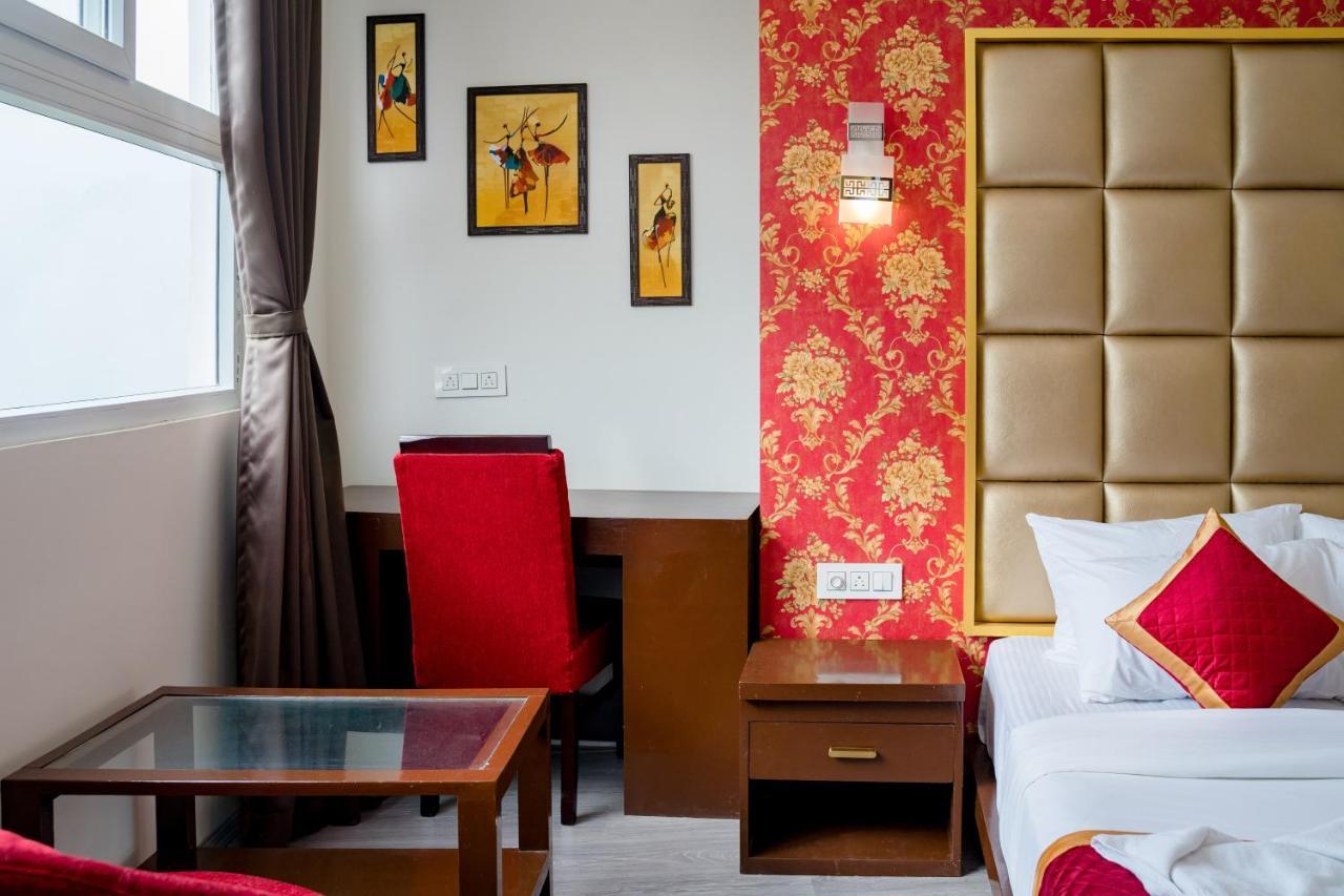 Royal Tara Hotel กังต็อก ภายนอก รูปภาพ
