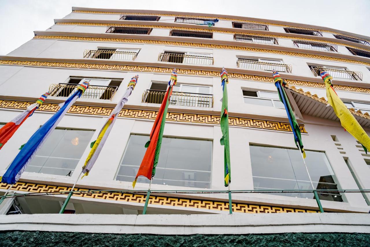 Royal Tara Hotel กังต็อก ภายนอก รูปภาพ